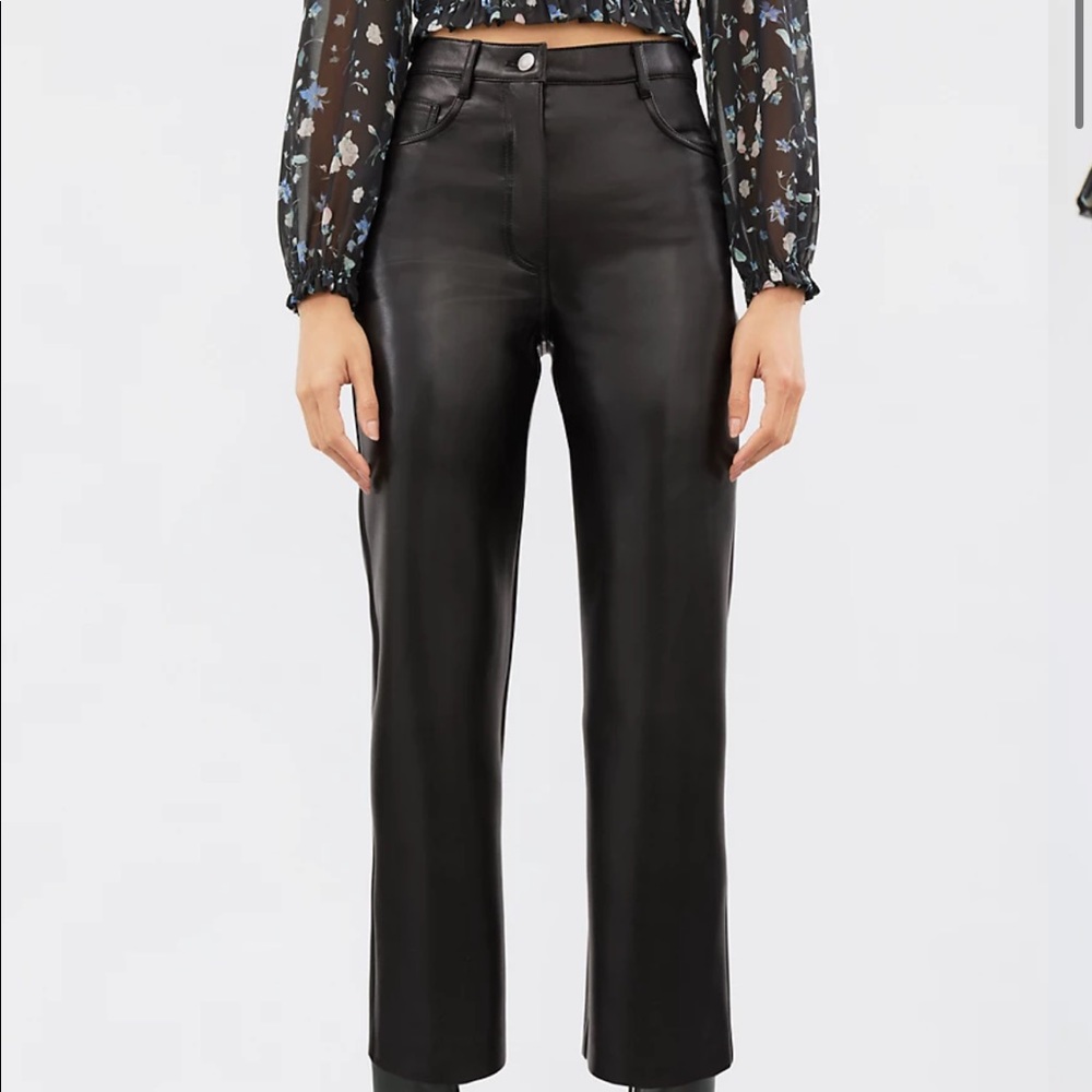 Black Cropped Melina pants